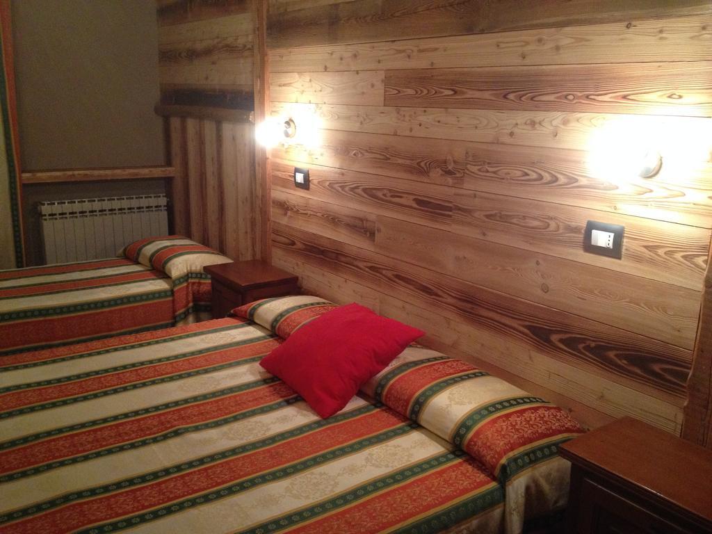 Hotel Trois Etoiles Entracque Bagian luar foto