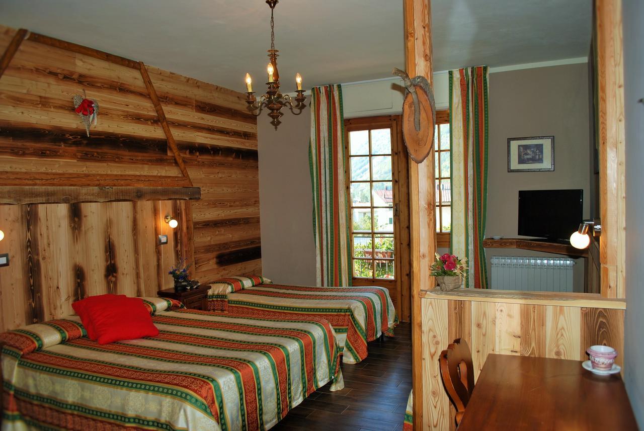 Hotel Trois Etoiles Entracque Bagian luar foto