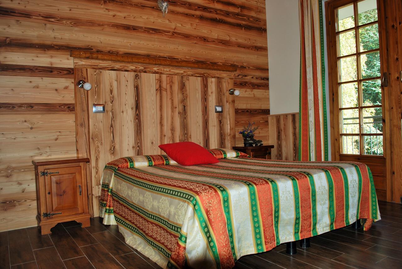 Hotel Trois Etoiles Entracque Bagian luar foto